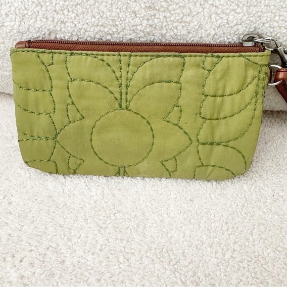 FOSSIL Key-Per Green Quilted Brown Leather Wristlet ID Coin Zip Wallet - Picture 2 of 4